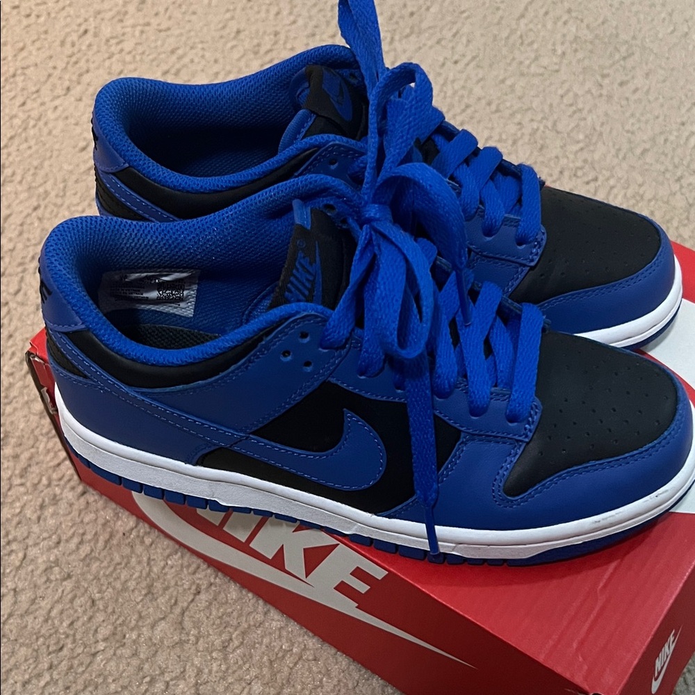 Nike Kids Sneakers in Blue and Black